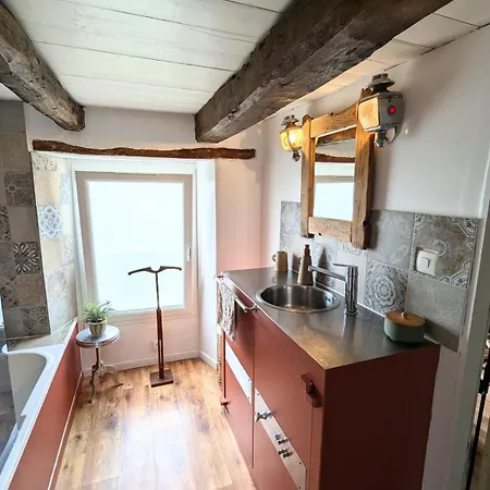 Semesterbostad Charming Small House Between Land And Sea *
