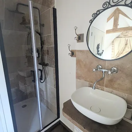Semesterbostad Charming Small House Between Land And Sea *